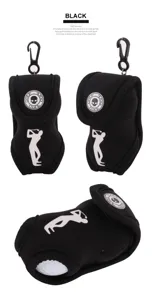 Detailansicht des schwarzen Golfball-Etuis mit Totenkopf-Logo und praktischem Clip.