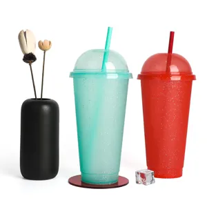 PP plastic glitter cup with dome lid and straw, stylish cold drink water cup for daily use.