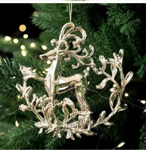 Champagner goldener Weihnachts-Hirsch Hängeornament, detailreiche Festbaum Deko für Feiertage.