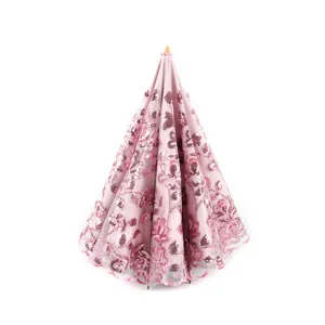 Parapluie solaire pliante en dentelle brodée rose avec double couche de protection UV et fleurs.