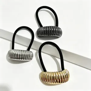 Set di elastici per capelli con coda di cavallo curvi metallici minimalisti eleganti.