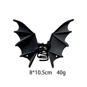 Gothic bat wing hair claw clip black metal hair catch for Halloween styling 8x10.5cm accessories.