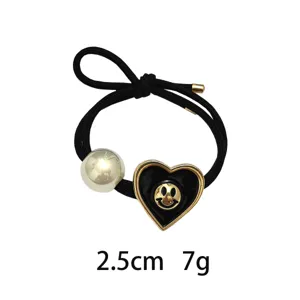 Eenvoudig zwart haarrekkie met parel en smiley hart hanger, elastische paardenstaartouder, 2.5cm