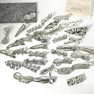 Silberne Metall Haarklammern Set, geometrische Stern und Schleife Haarnadeln für Damen Alltagsstyling.
