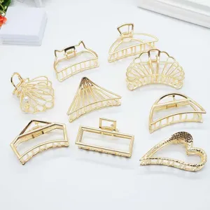 Minimalist zinc alloy hair claw set, large geometric metal hair clips for women daily use.