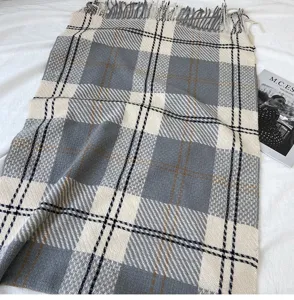Écharpe à carreaux d'hiver pour femme, châle épais à franges, foulard chaud et polyvalent.