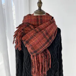 Thickened plaid winter scarf for women, classic tassel design, warm and cozy cashmere feel.