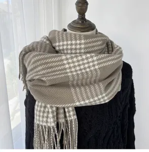 Brauner Hahnentritt Winterschal für Damen, gemütlicher dicker langer Fransen-Schal, stilvoll.