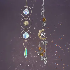 Acchiappasole in cristallo sospensione per finestra con sfere prisma luna e stelle.