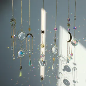 Acchiappasole Sospeso in Vetro di Cristallo Prisma Creatore di Arcobaleno Finestra Decorazione per la Casa Ornamenti Luna Stella Dorata