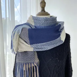 Winter grid scarf for women, soft imitation cashmere fashion tassel shawl, cozy neckerchief.