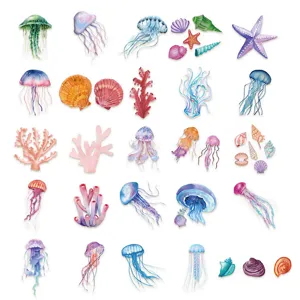 Set adesivi di vita marina ad acquerello con meduse, stelle marine e conchiglie per decorazione.