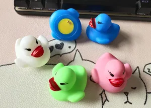 LED water sensing glowing floating duck baby bath toy colorful flashing lovely duckling toy