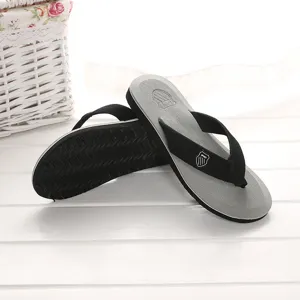 Herren Sommer Zehentrenner rutschfeste Strand Sandalen schwarz grau flache Freizeitschuhe bequem