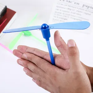 Plastic flying toy hand spun bamboo copter classic outdoor fun toy for kids and party games.