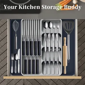 Vista detallada del organizador de cajones de cocina multifuncional con compartimentos ordenados.