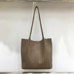 Stylish women woven shoulder tote bag, large capacity casual designer style handbag for summer.