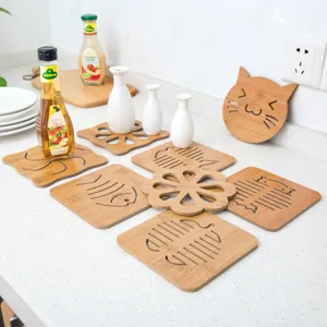 Natuurlijke bamboe hittebestendige placemat set, holle bloemen en dieren ontwerpen voor tafel.