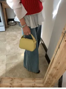 Yellow minimalist structured lunchbox handbag, stylish solid color daily crossbody small square bag.