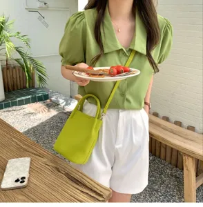Korean fashion green bucket bag, soft leather shoulder crossbody bag, stylish daily handbag.