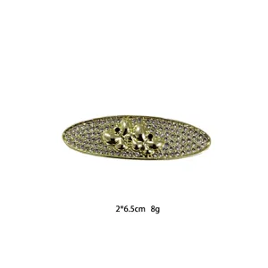 Exquisite gold rhinestone hair clip, elegant crystal butterfly design barrette for use.