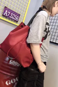 Large Capacity Nylon Shoulder Bag Casual Tote Bag Fashion Women Trendy Bucket Bag