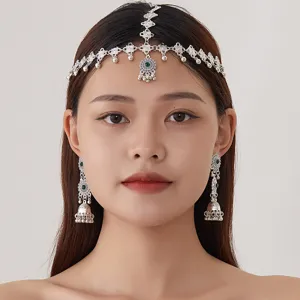 Ethisches silbernes Kopfketten und Ohrring Set mit gruenen Steinen fuer Damen Modeschmuck.