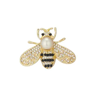 Rhinestone bee brooch with pearl crystal insect pin elegant fashion jewelry detail