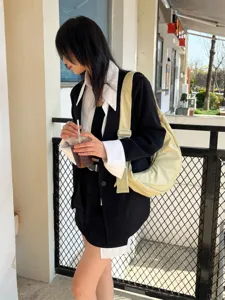 Sac à épaule en cuir souple sac croissant rétro élégant sac bandoulière polyvalent pour femme