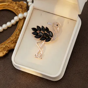 Elegant rose gold rhinestone crystal flamingo brooch pin for women fashion jewelry gift.