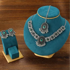 Vintage Indian green stone necklace earrings set ethnic antique silver fashion jewelry for women