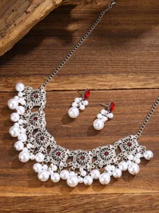 Exquisite vintage alloy pearl necklace and earrings set, featuring bohemian ethnic style filig