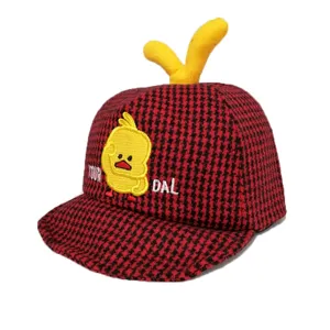 Red black houndstooth kids baseball cap with cute yellow duck plush 3d decoration winter hat