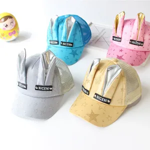 Süße Kinder Mesh Baseballcap mit Hasenohren und Sternenmuster, atmungsaktive Baby Mütze.