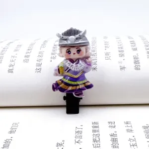 Harz Cartoon Minderheit Mädchen Figur Detailaufnahme für DIY Haarklammer Handyhülle