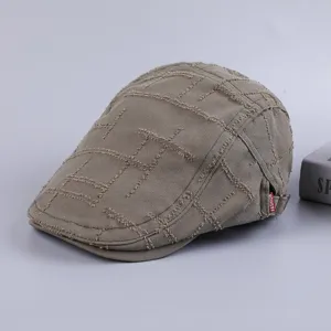 Men's vintage cotton duckbill ivy cap casual retro beret hat with distressed details.