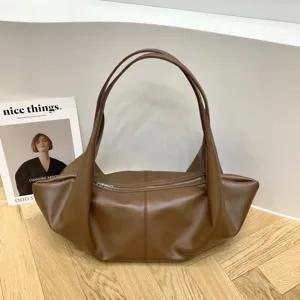 Minimalistische braune Damentasche, große Kapazität, lässiger Shopper, schicke Freizeittasche.