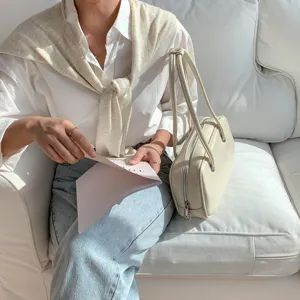 Retro oil-wax texture underarm bag Korean chic large capacity shoulder handbag Boston pillow bag