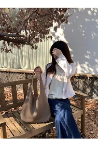 Korean style minimalist soft leather tote bag, large capacity slouchy casual shoulder bag.