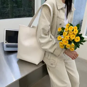 Minimalist large capacity white PU leather shoulder tote bag casual daily fashion purse.