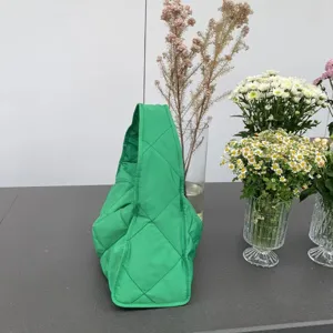 Green quilted padded hobo shoulder bag, casual trendy large capacity tote bag, stylish daily handbag.
