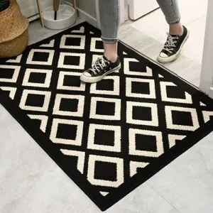 Tappeto da ingresso geometrico nero e bianco antiscivolo moderno zerbino per interni casa