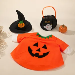 Halloween kostuum set met pompoen shirt, heksenhoed en spooktas voor griezelige feesten.