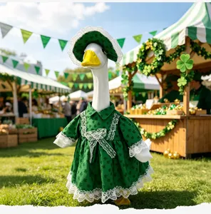St. Patrick's Day 23 inch veranda gans outfit, groene klaver jurk en kant motief kostuum.