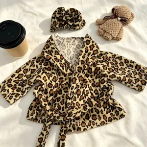 Set Accappatoio con Stampa Leopardato per Oca 23 Pollici Vestiti Peluche Carini per Bambola