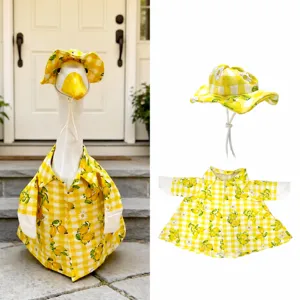 Abbigliamento Per Oca Da Portico Stile Country Completo Con Camicia E Cappello Con Motivo A Quadri E Frutta Per Decorazione Giardino Cortile