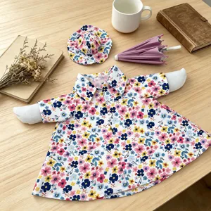 Conjunto de ropa de ganso de porche floral con bonito vestido sombrero y paraguas miniatura.