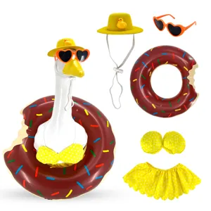 Grappige gazongans kostuumset met donut zwemband, hoed, zonnebril en vrolijke polka dot bikini.