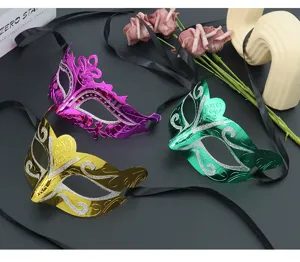 Venetianische Masken Set mit Glitzer und Bändern für Halloween Party und Kostümfest.