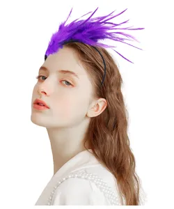 Diadema de plumas violetas para fiesta de carnaval, elegante accesorio para el pelo.